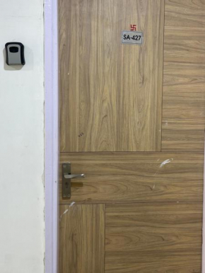 The Luxurious Stay